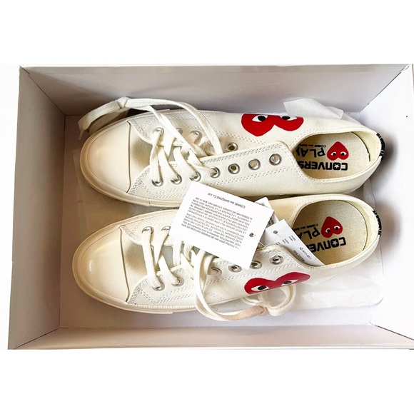 Comme des Garçons PLAY Converse Chuck Taylor All Star Peek-A-Boo Low-Top Sneaker - Picture 7 of 10